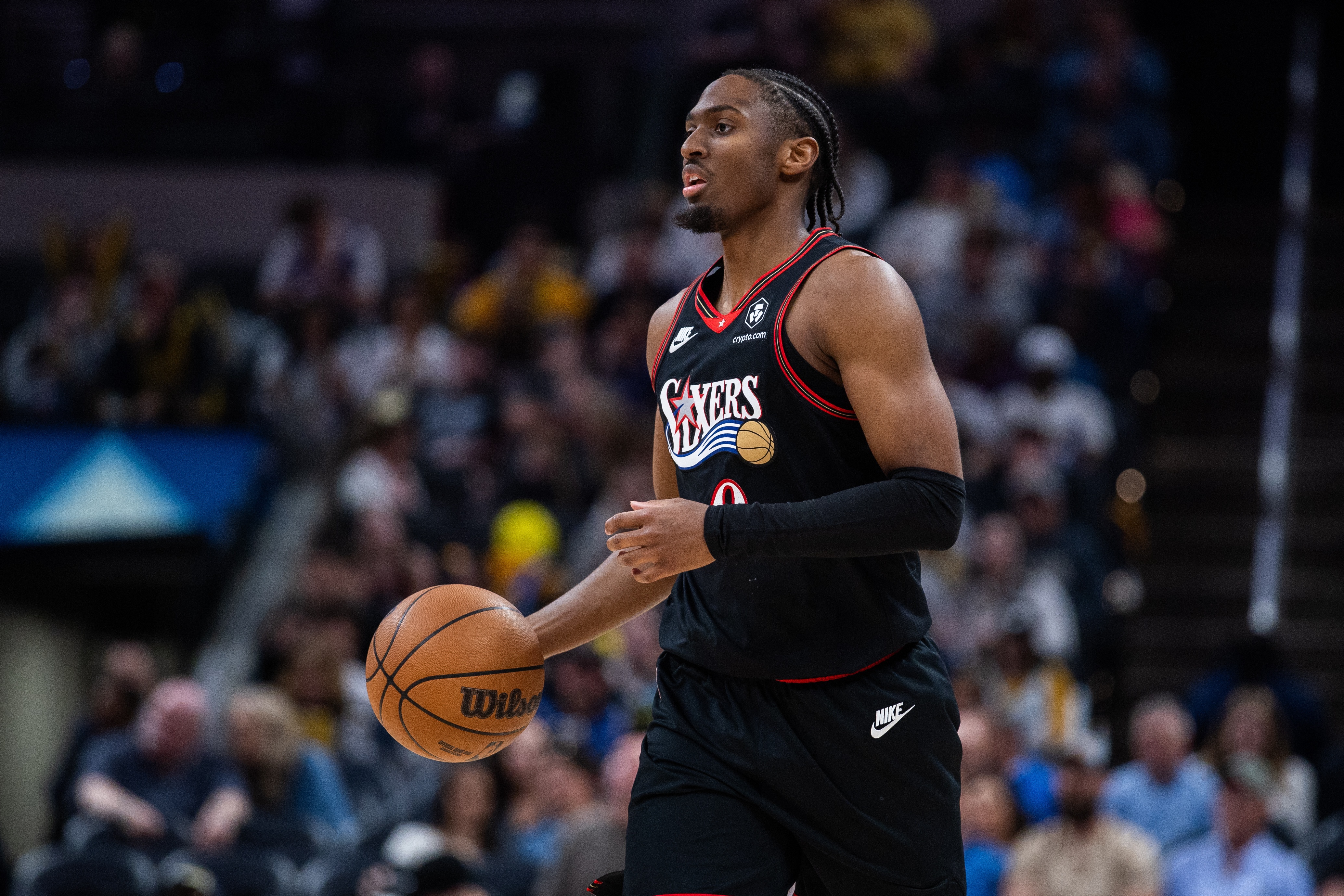 开云官方网站-如梦方醒！马克西第三节单节16分 76人单节净胜22分&amp;领先18分